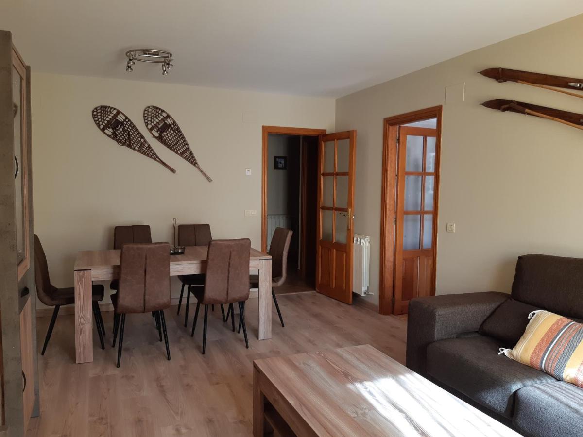 Ferienwohnung Apartamento Familiar Con Vistas Y Garage La Portiecha Sallent de Gállego Exterior foto